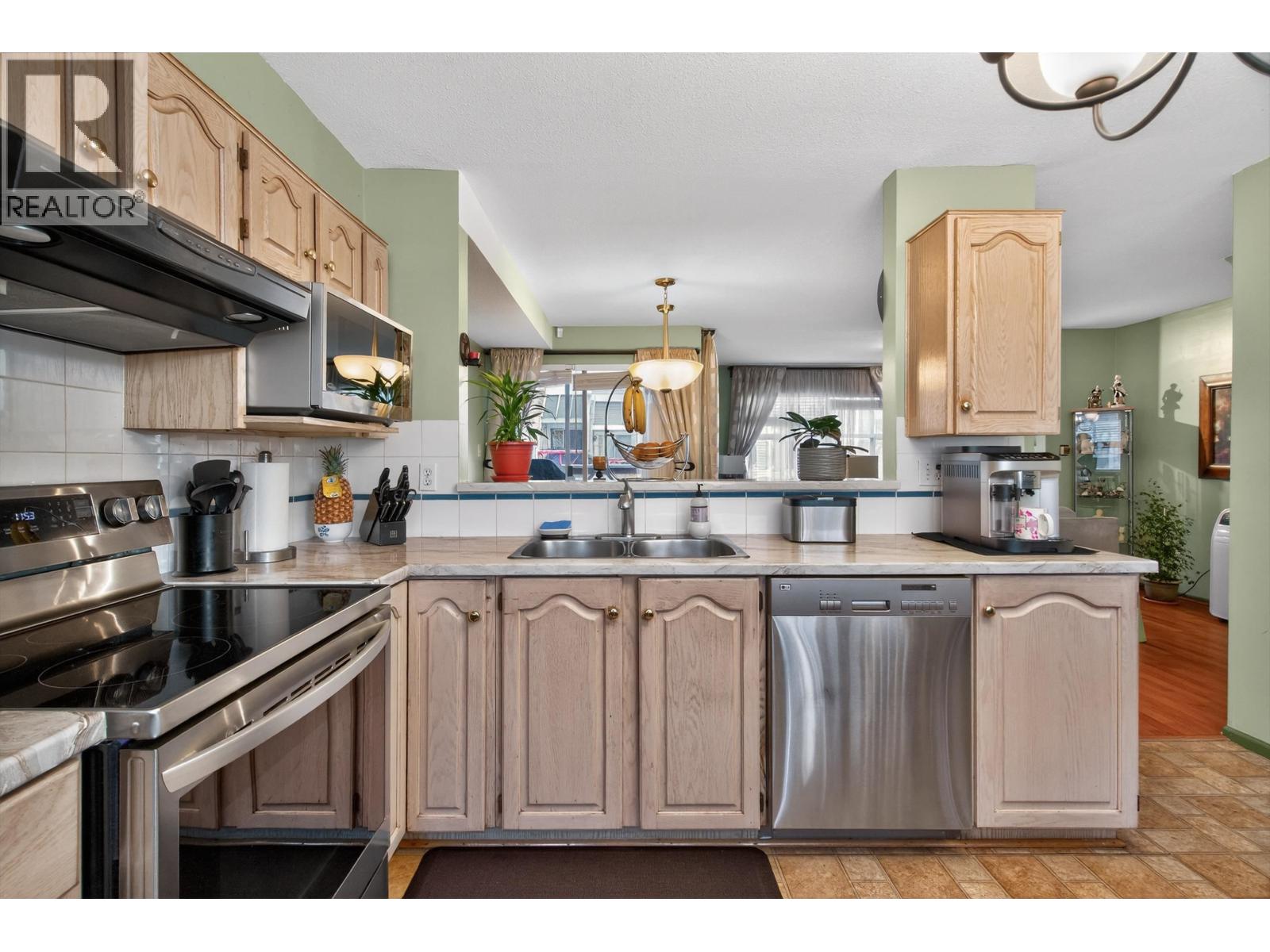 35 2450 HAWTHORNE AVENUE, Port Coquitlam