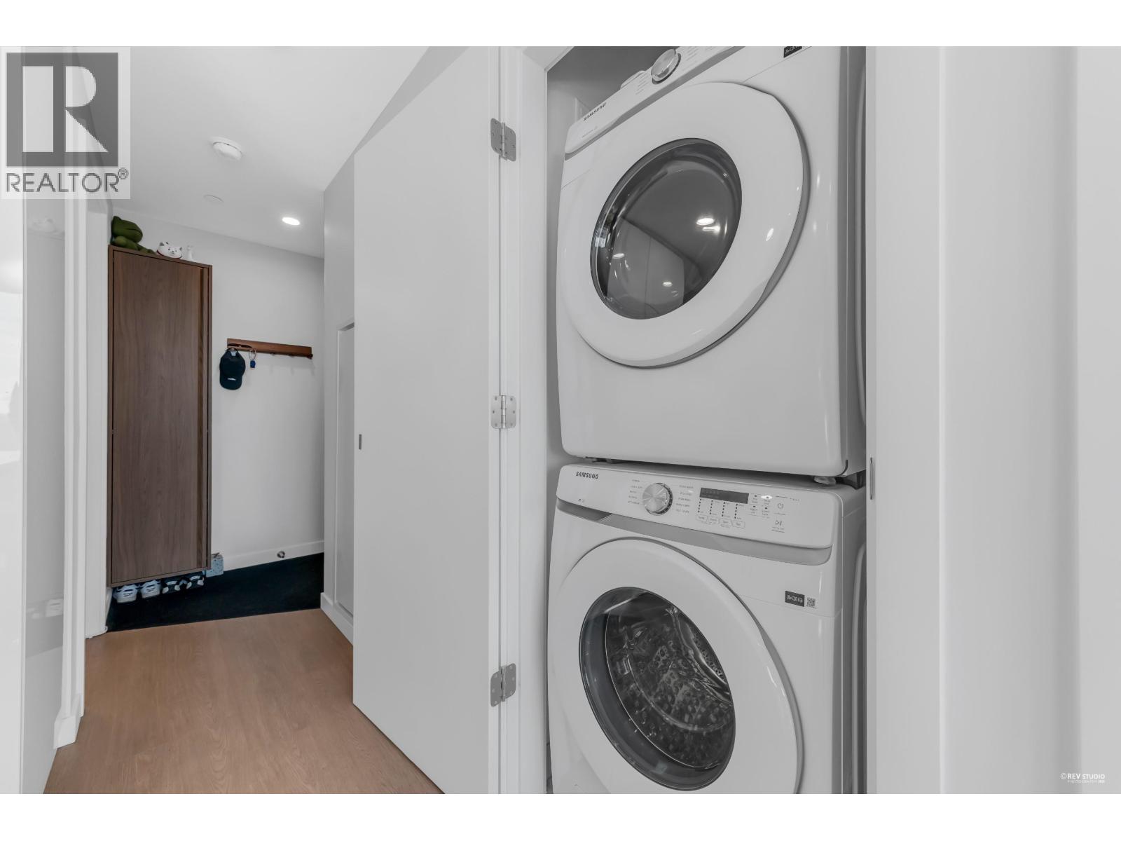 3311 4168 LOUGHEED HIGHWAY, Burnaby