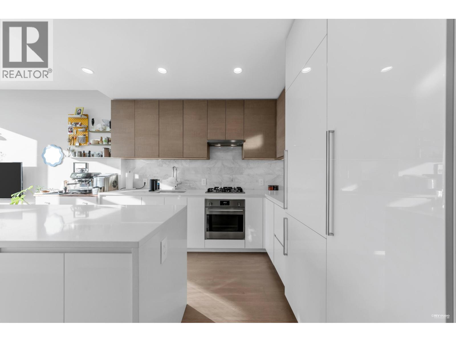 3311 4168 LOUGHEED HIGHWAY, Burnaby