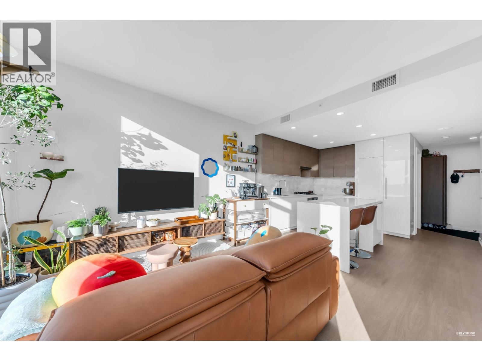 3311 4168 LOUGHEED HIGHWAY, Burnaby