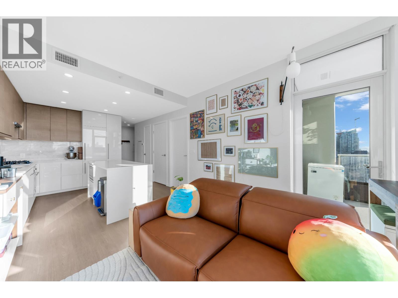 3311 4168 LOUGHEED HIGHWAY, Burnaby