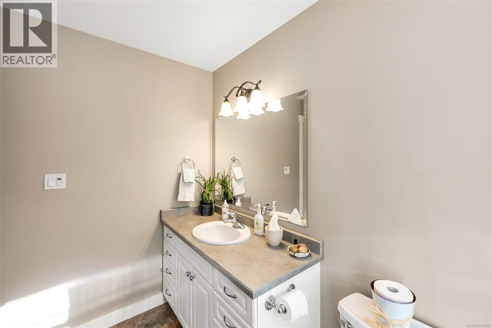 2510 Boompond Rd, Mill Bay