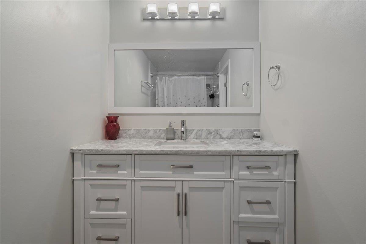 #168C-8635 120 Street, Delta