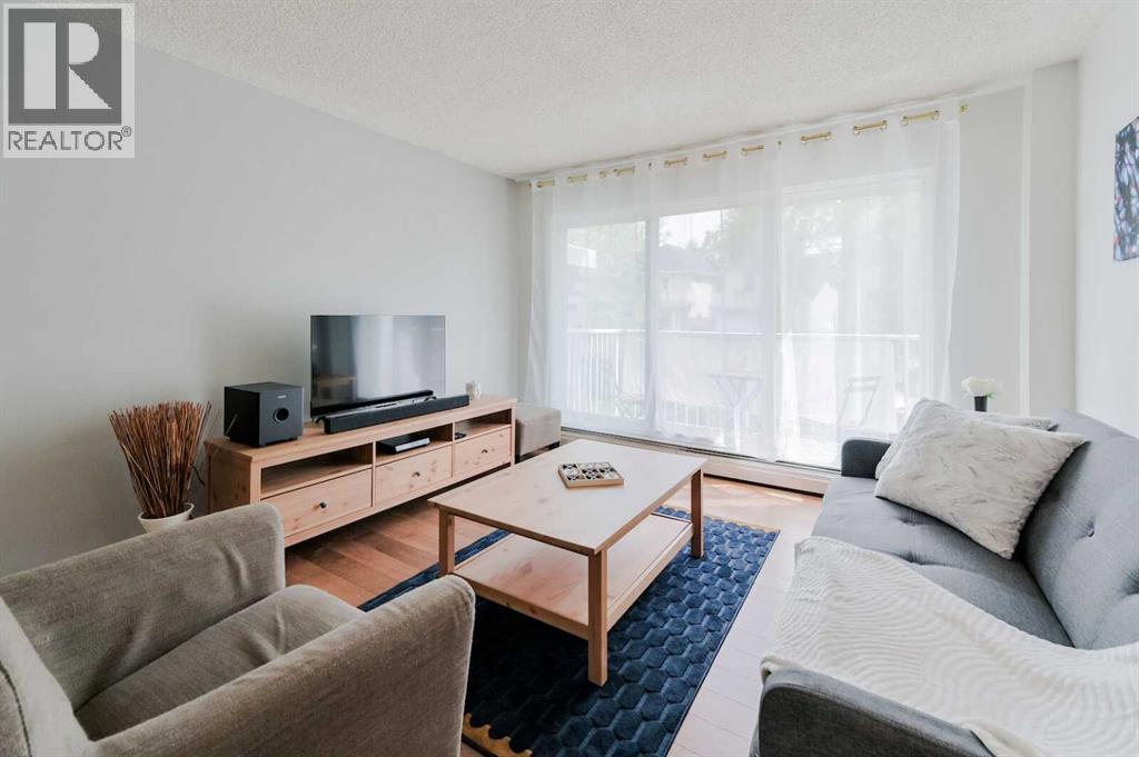 Single Family House for Sale in    Avenue SW Sunalta Calgary 