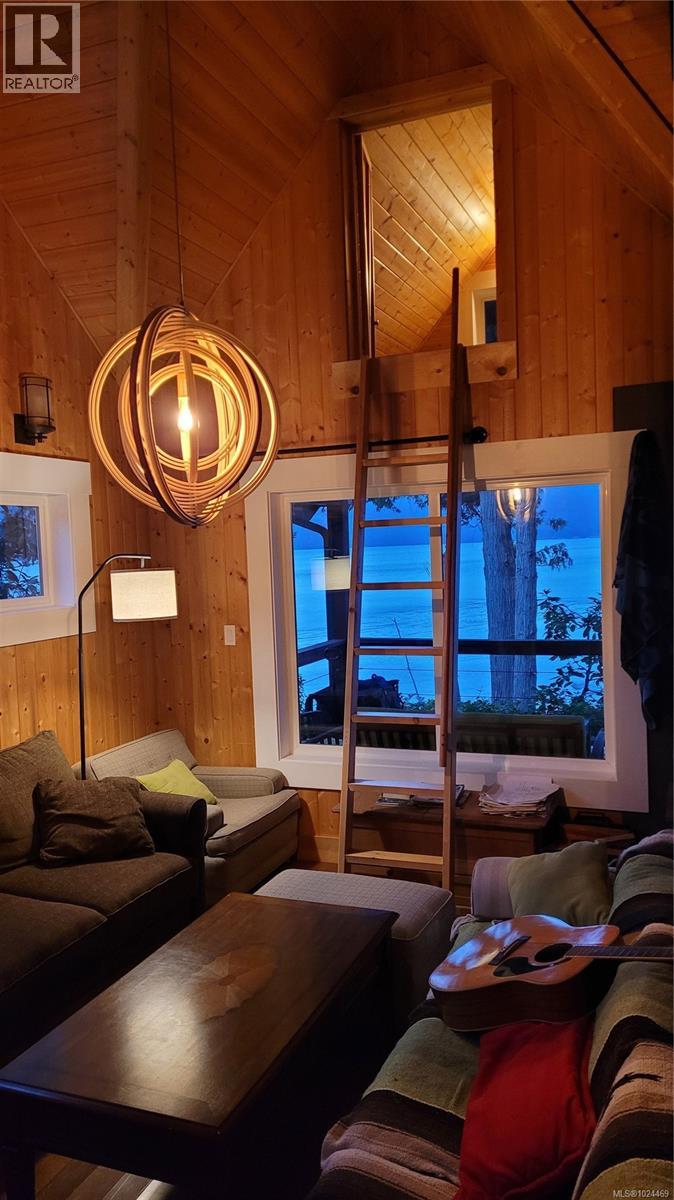 15 SPRING BAY Rd, Lasqueti Island