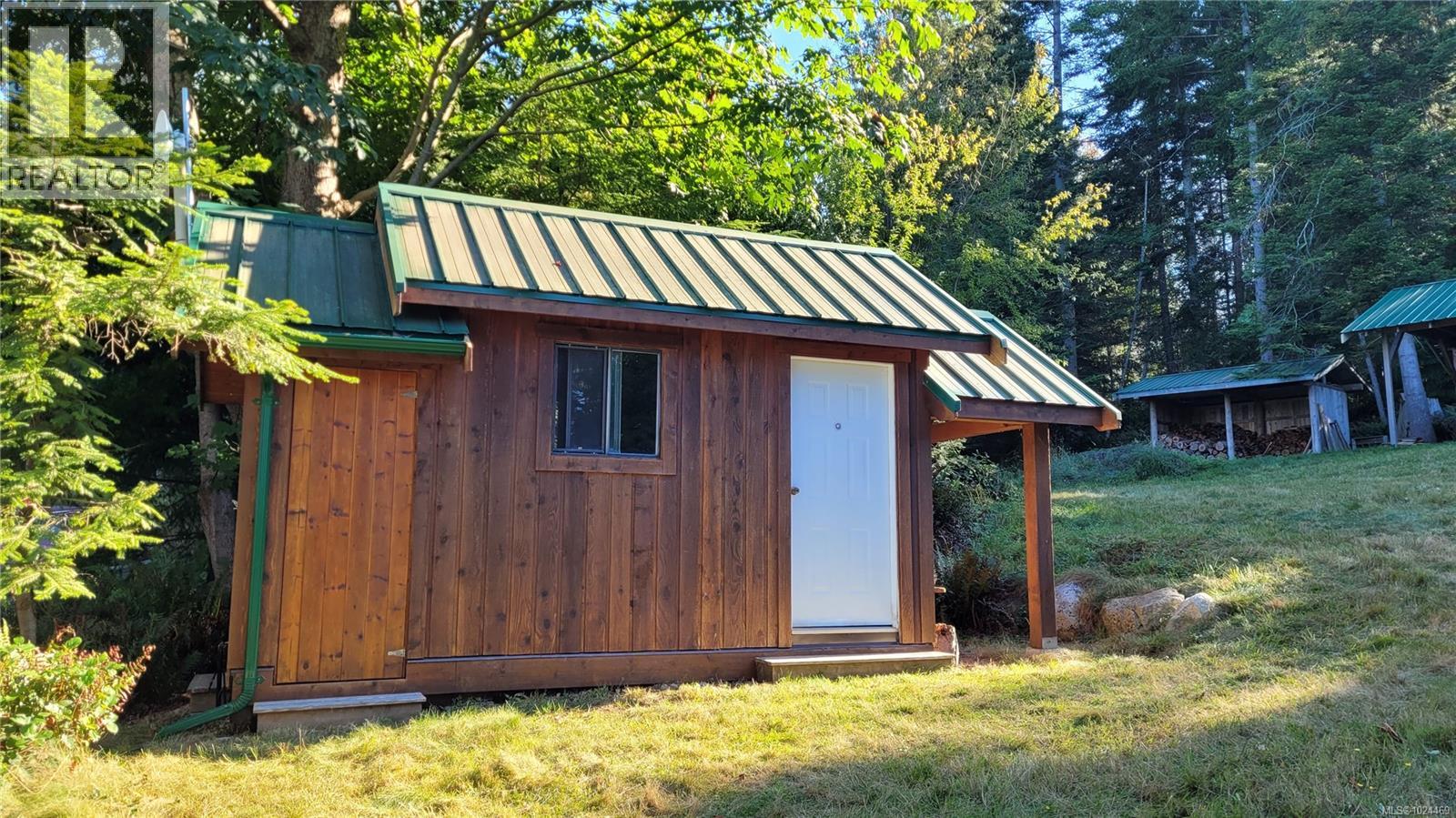 15 SPRING BAY Rd, Lasqueti Island