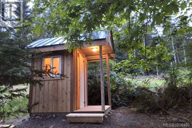 15 SPRING BAY Rd, Lasqueti Island