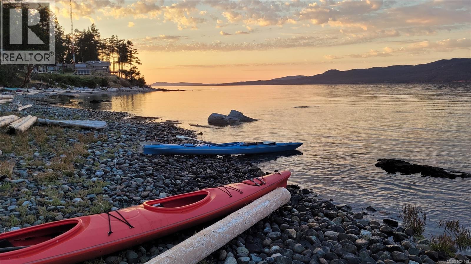 15 SPRING BAY Rd, Lasqueti Island