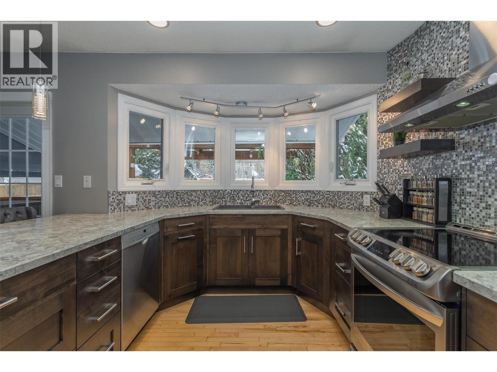  745 Wenric Crescent, Kelowna