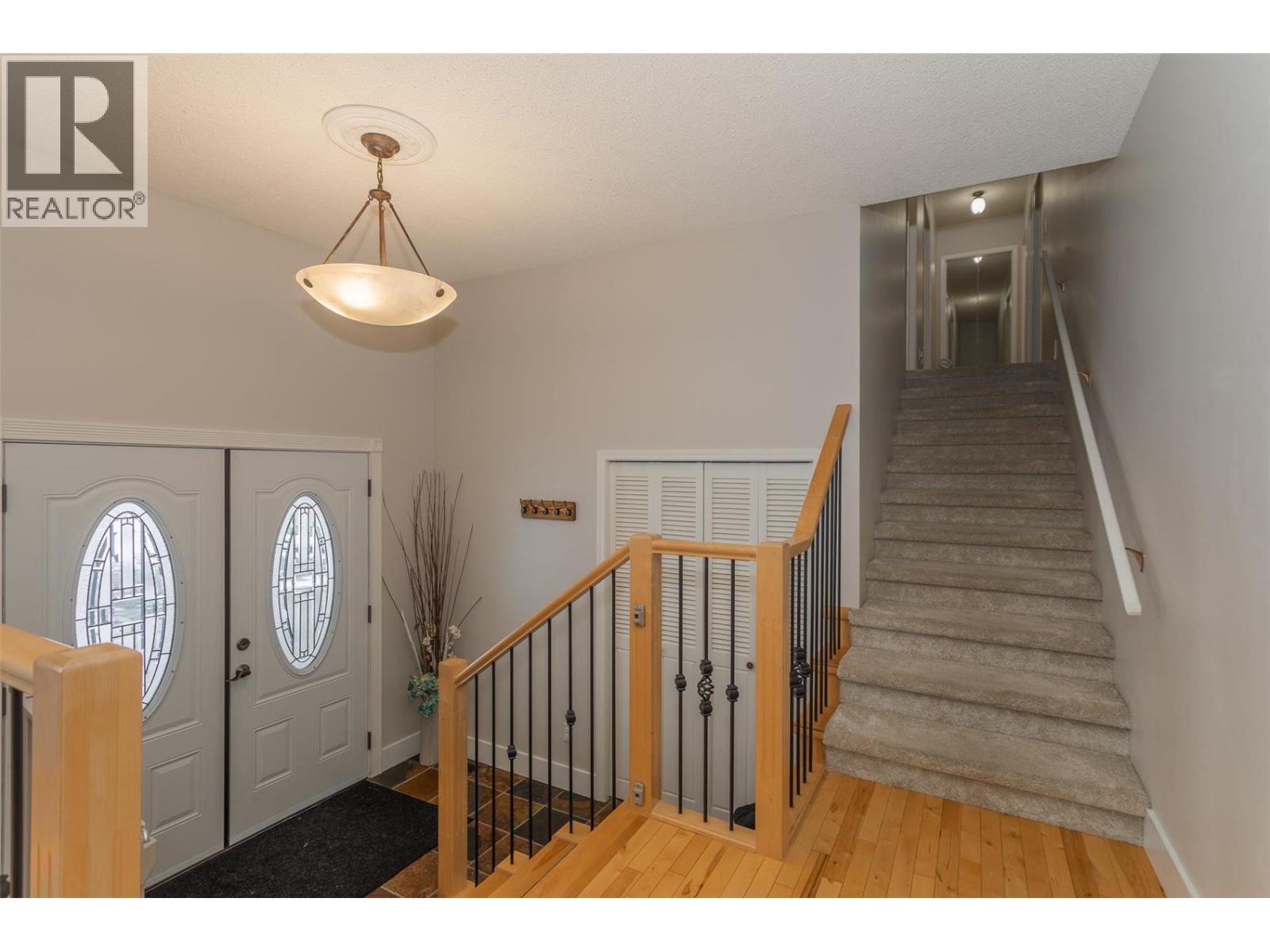  745 Wenric Crescent, Kelowna