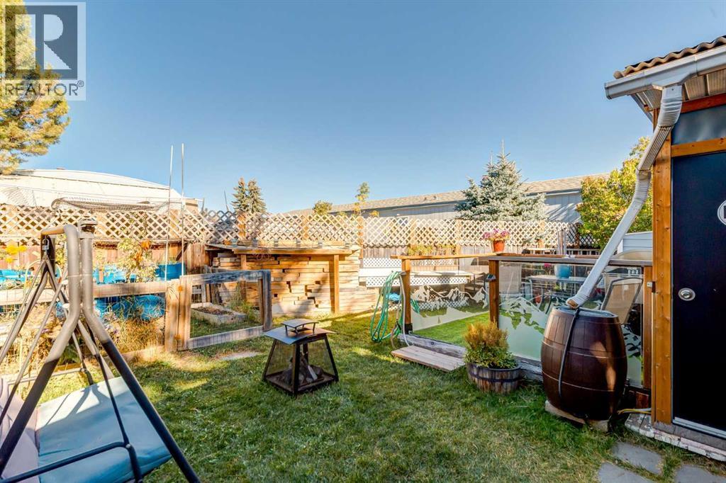 Single Family House Mobile Home for Sale in    Street NW Greenwood/Greenbriar Calgary 