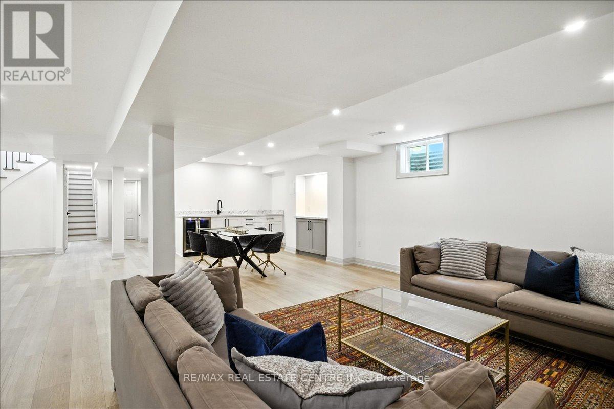 29 CURRIE DRIVE - 24