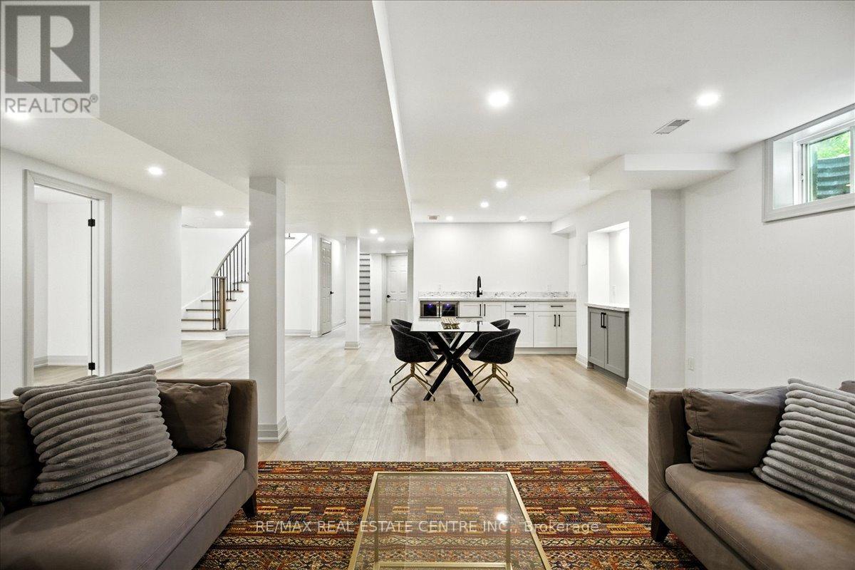 29 CURRIE DRIVE - 25