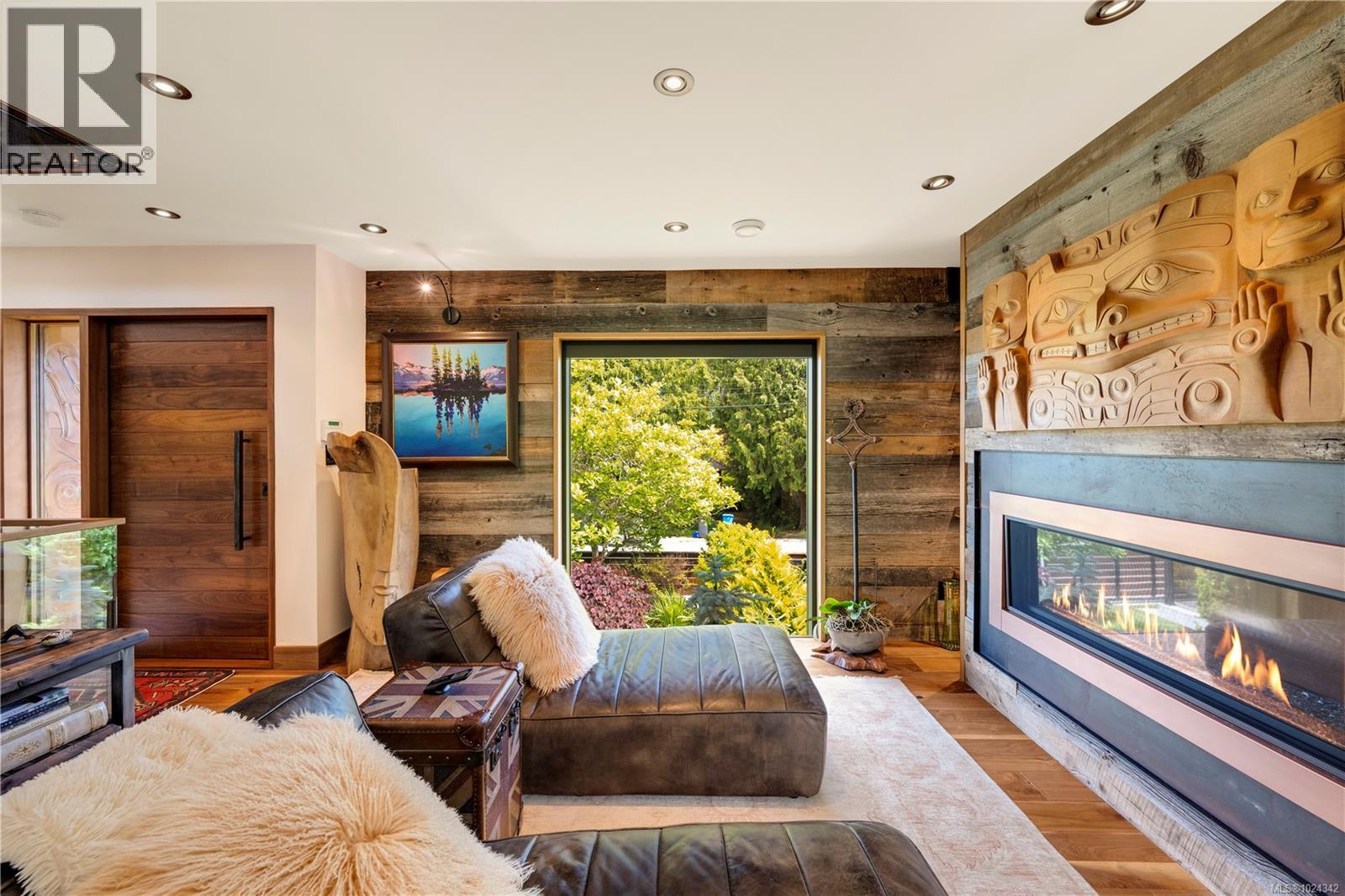  626 Monterey Avenue, Oak Bay