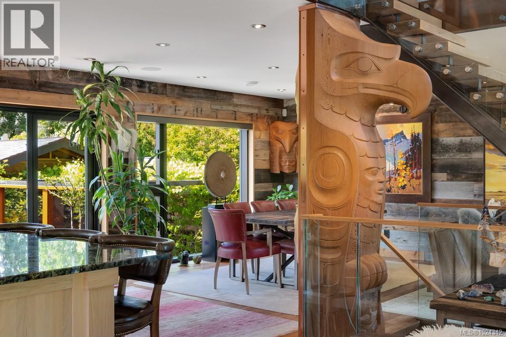  626 Monterey Avenue, Oak Bay