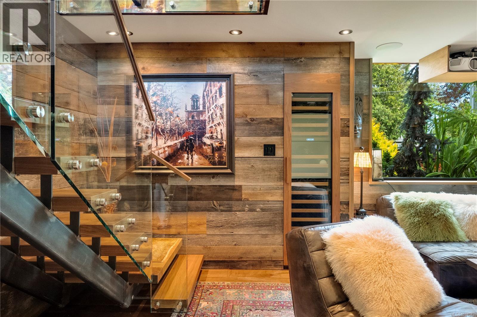  626 Monterey Avenue, Oak Bay