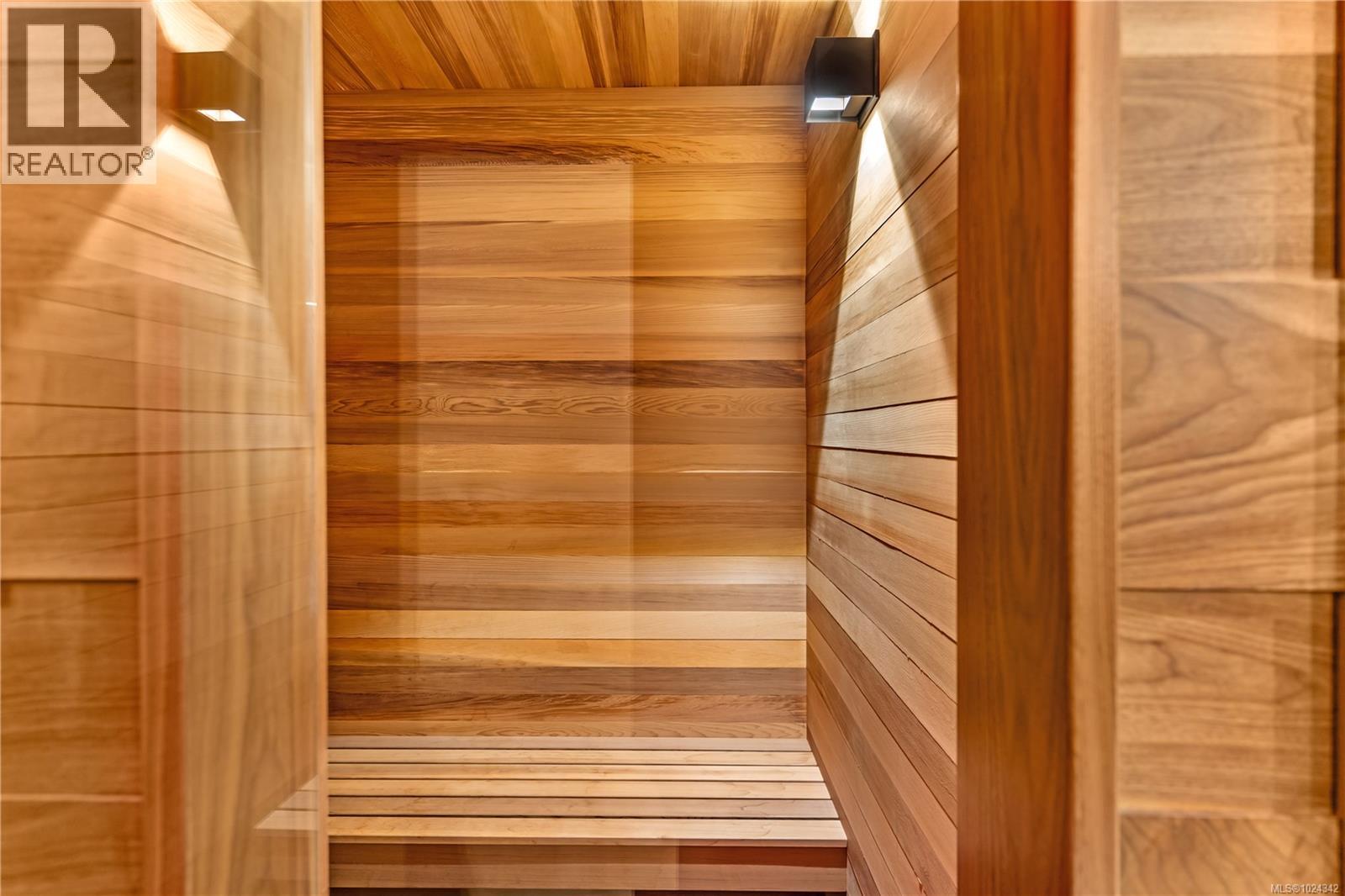  626 Monterey Avenue, Oak Bay