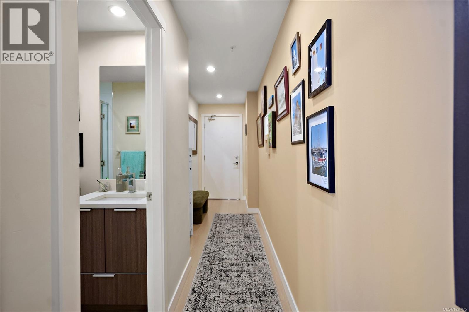 711 728 Yates St, Victoria