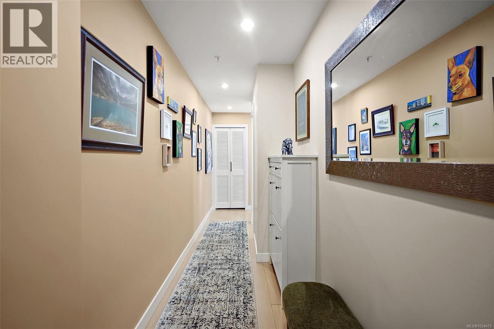 711 728 Yates St, Victoria