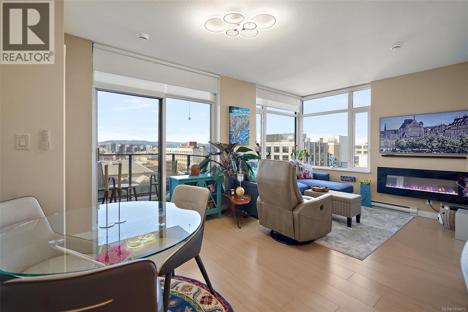 711 728 Yates St, Victoria