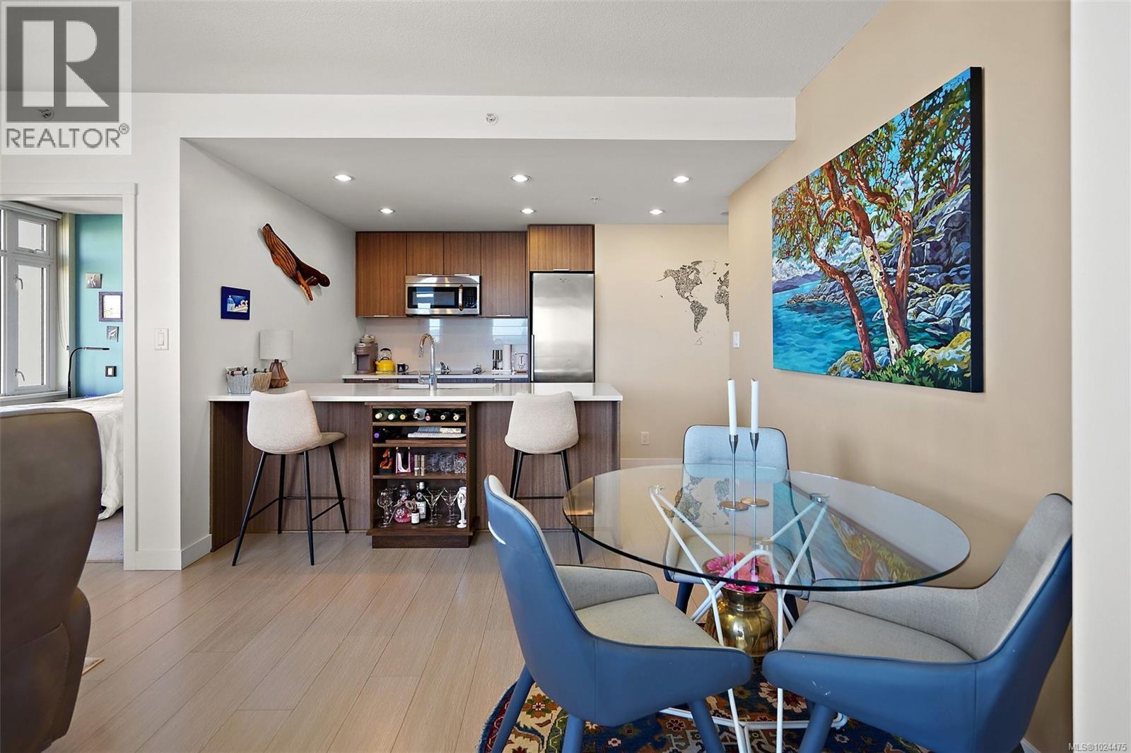 711 728 Yates St, Victoria