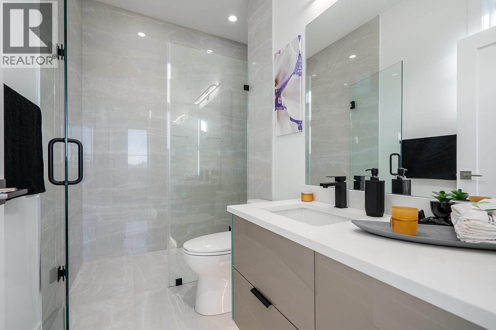 101 1204 HAMMOND AVENUE, Coquitlam