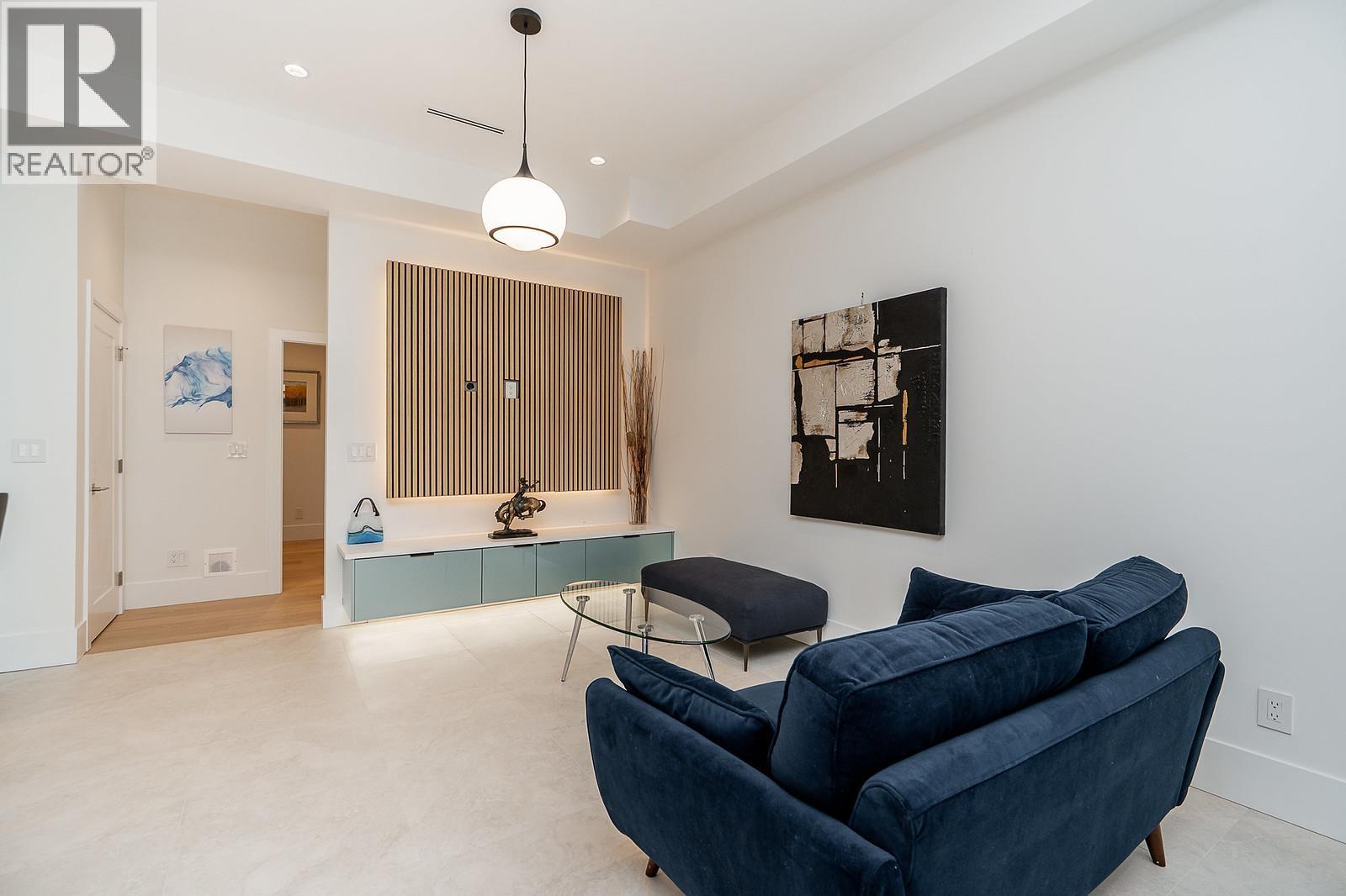 102 1204 HAMMOND AVENUE, Coquitlam