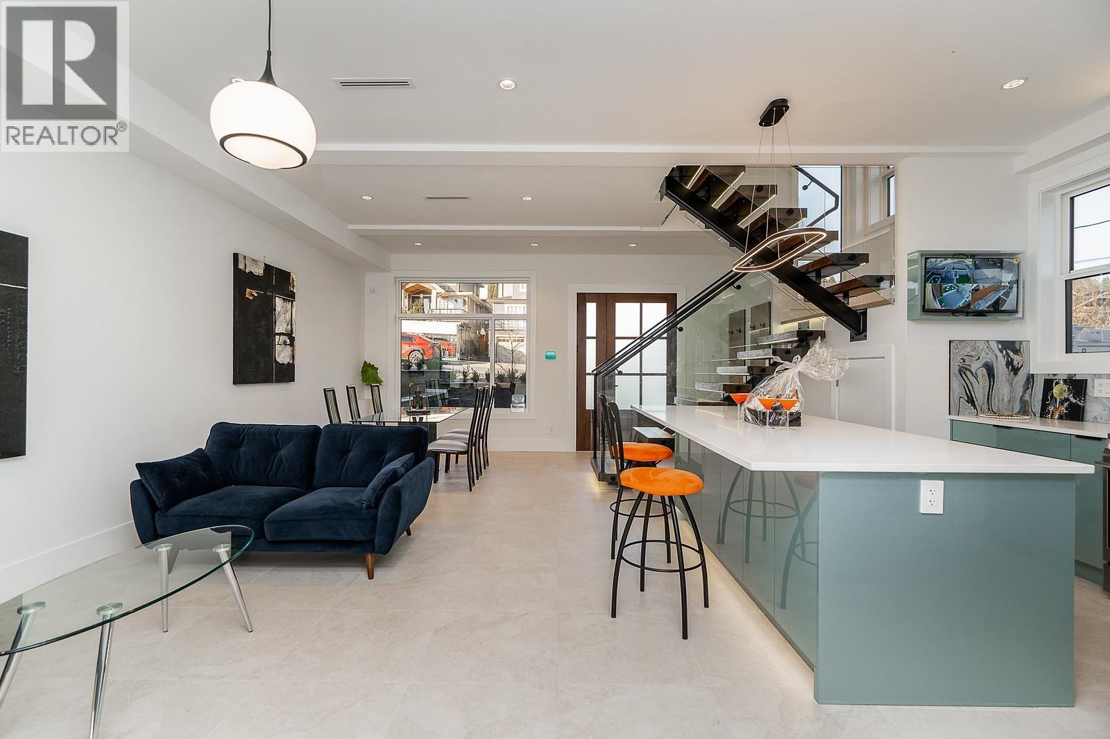 102 1204 HAMMOND AVENUE, Coquitlam