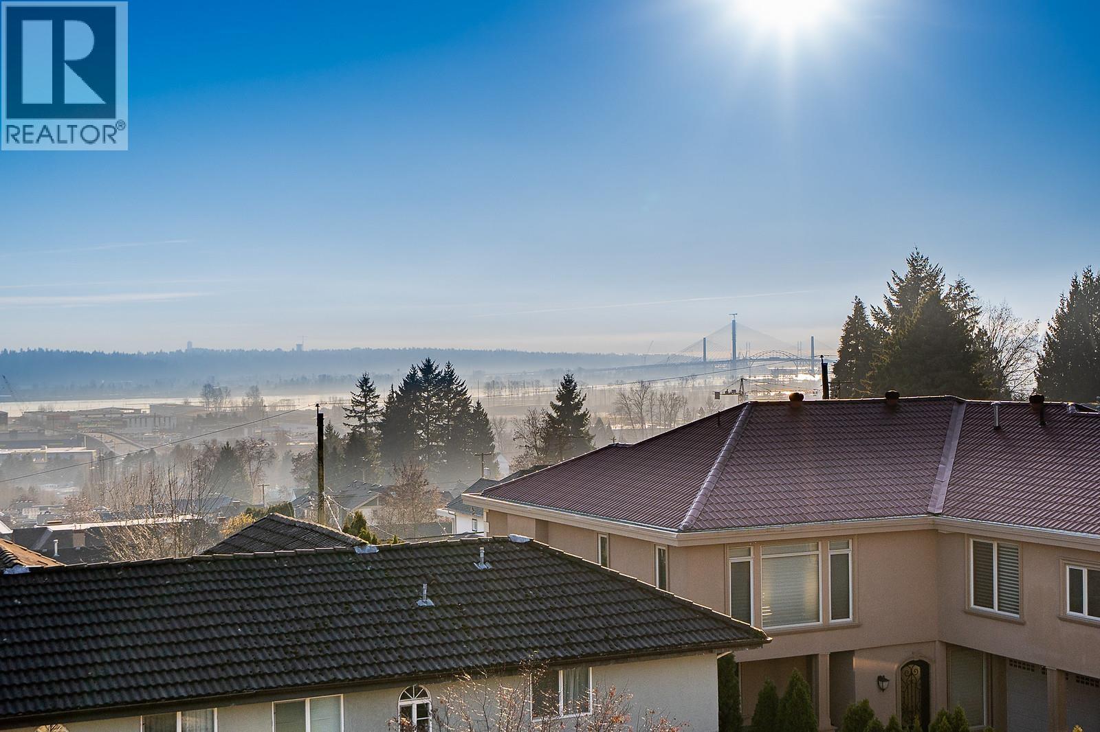 102 1204 HAMMOND AVENUE, Coquitlam