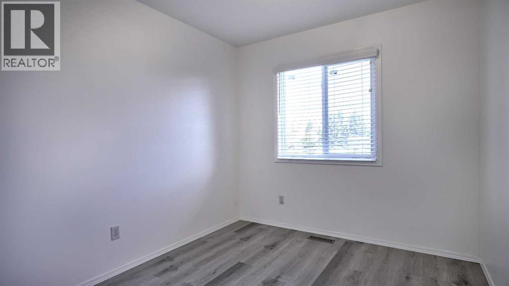 Single Family House for Sale in  Riverstone Crescent SE Riverbend Calgary 