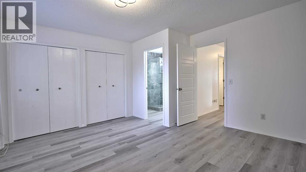 Single Family House for Sale in  Riverstone Crescent SE Riverbend Calgary 