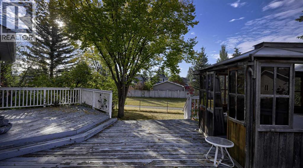 Single Family House for Sale in  Riverstone Crescent SE Riverbend Calgary 