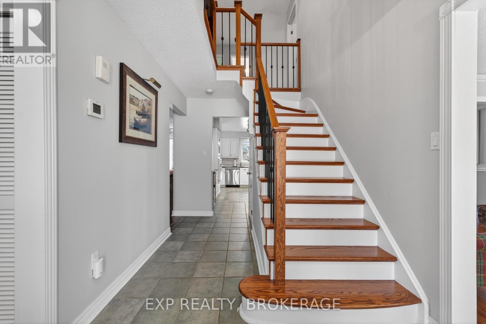 578 SYCAMORE STREET - Photo 3 of 49, Kingston (South of Taylor-Kidd Blvd), Ontario