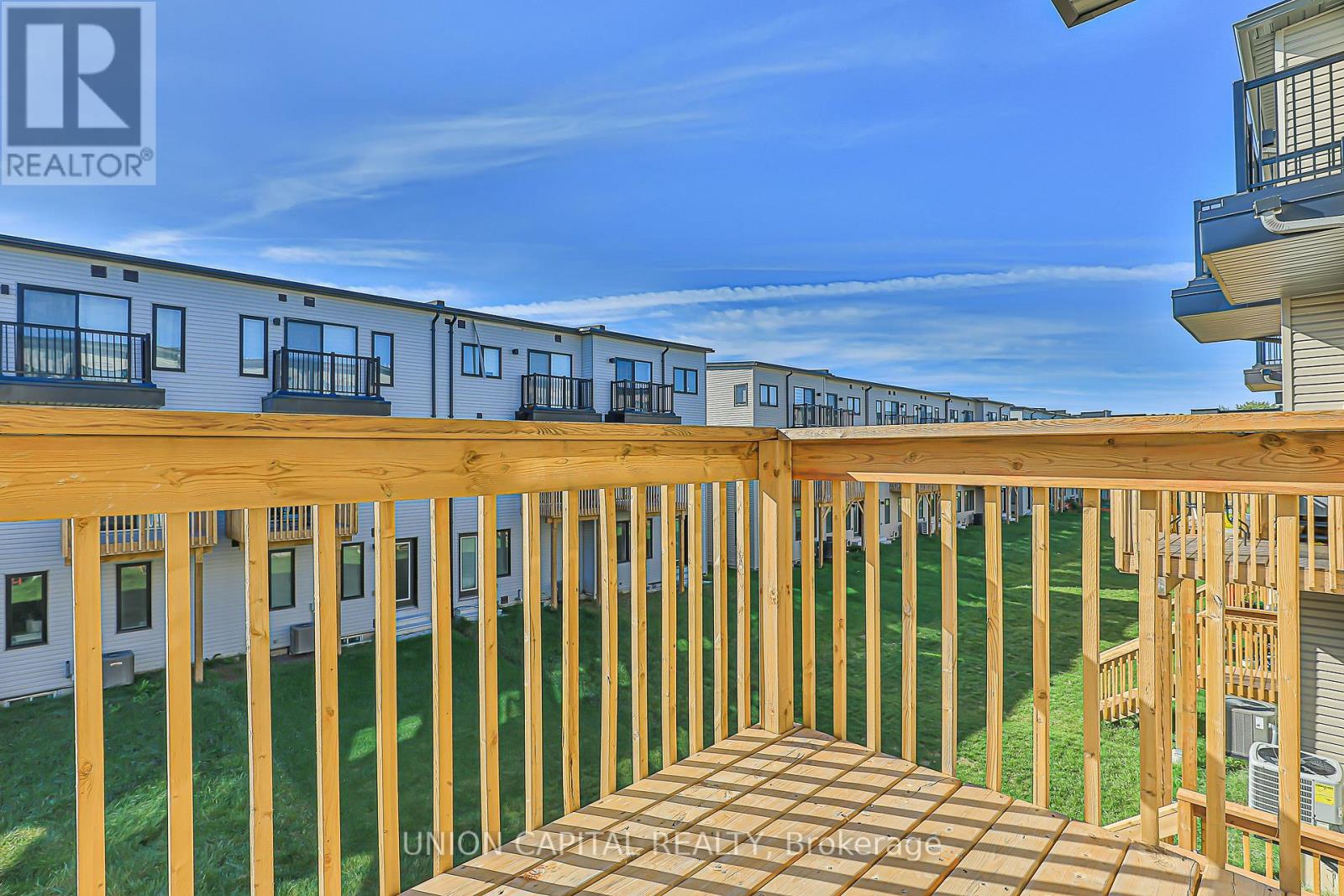 799 STANSTEAD PATH - 15