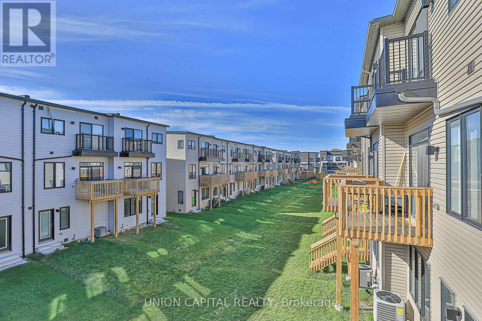 799 STANSTEAD PATH - 16