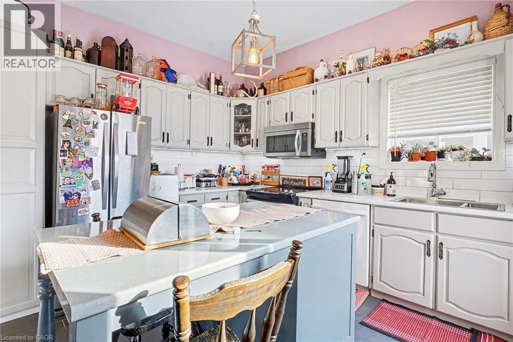 1316 E KING STREET E - 28