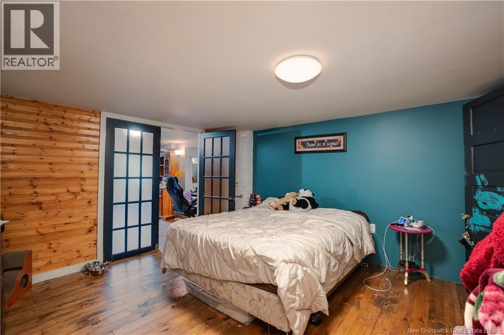 929-931 Amirault Street - 10