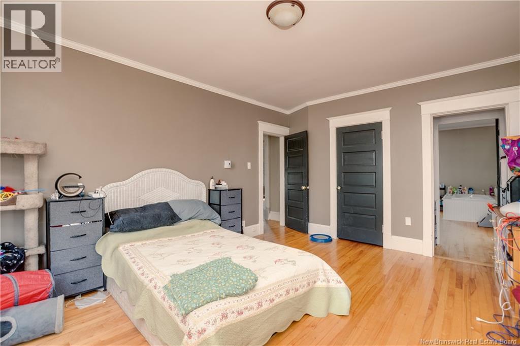 929-931 Amirault Street - 26