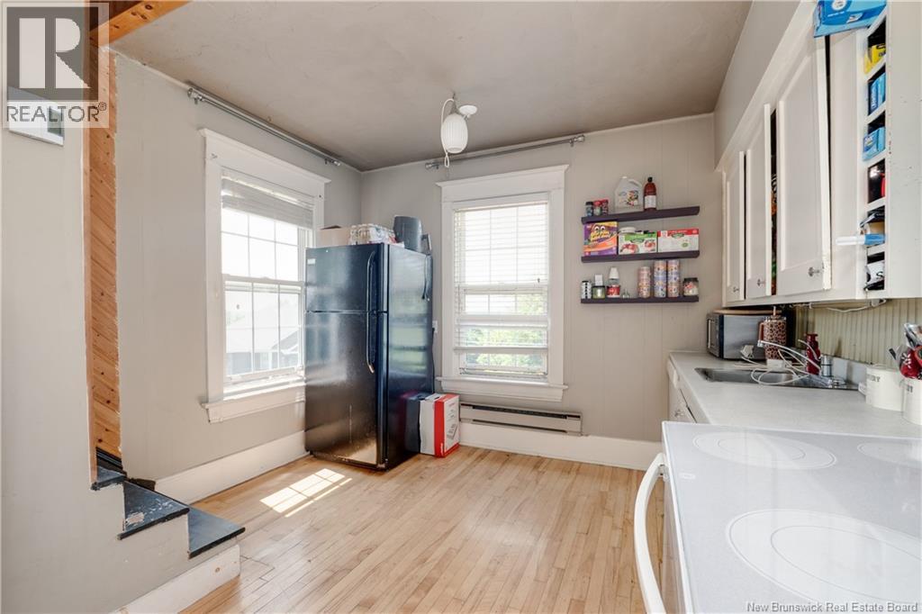 929-931 Amirault Street - 31
