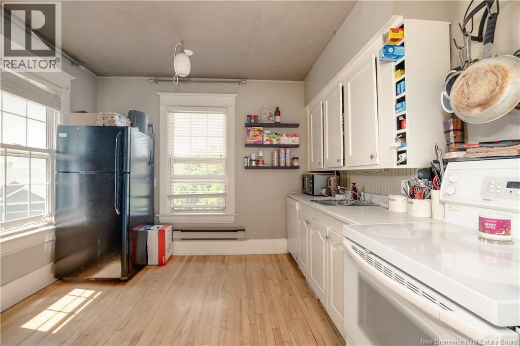 929-931 Amirault Street - 32