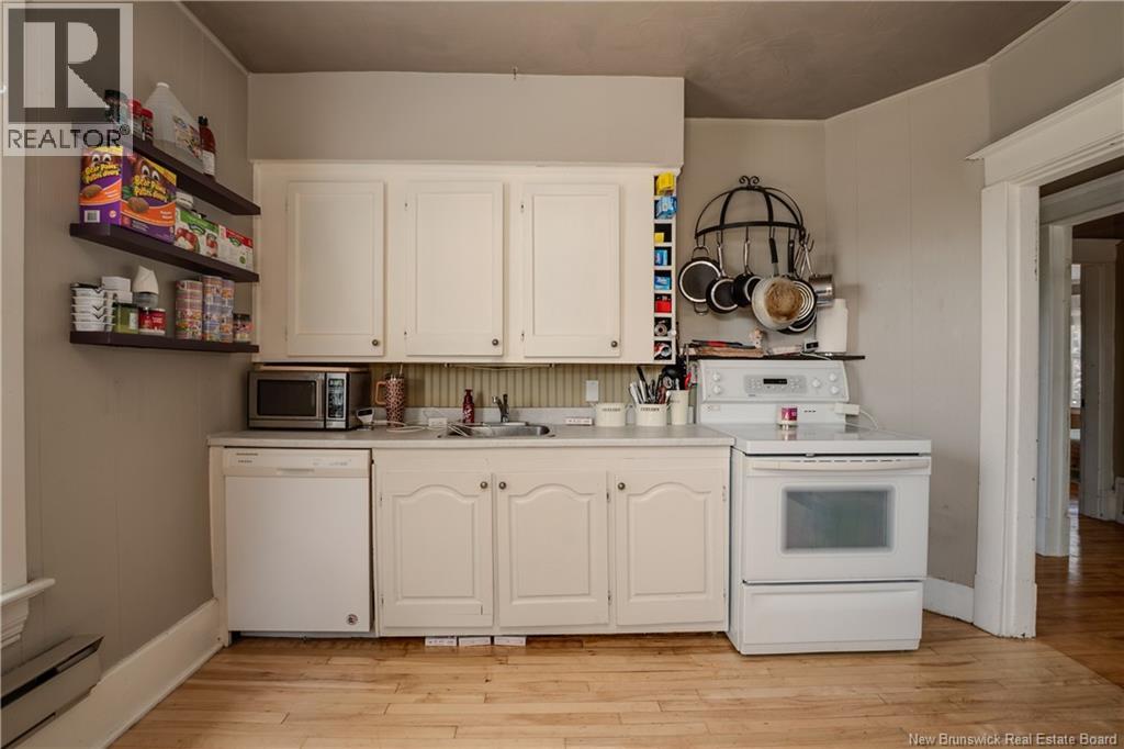 929-931 Amirault Street - 34