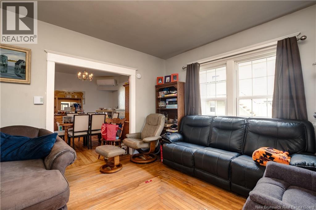 929-931 Amirault Street - 4
