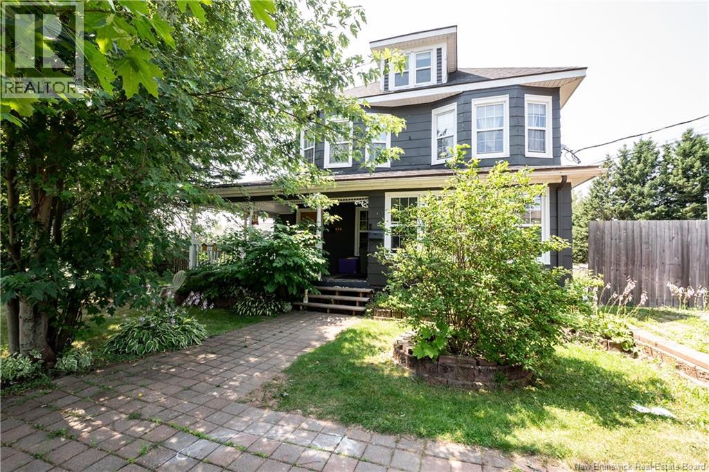 929-931 Amirault Street - 42