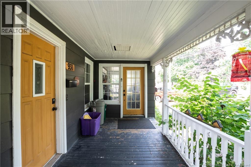 929-931 Amirault Street - 43