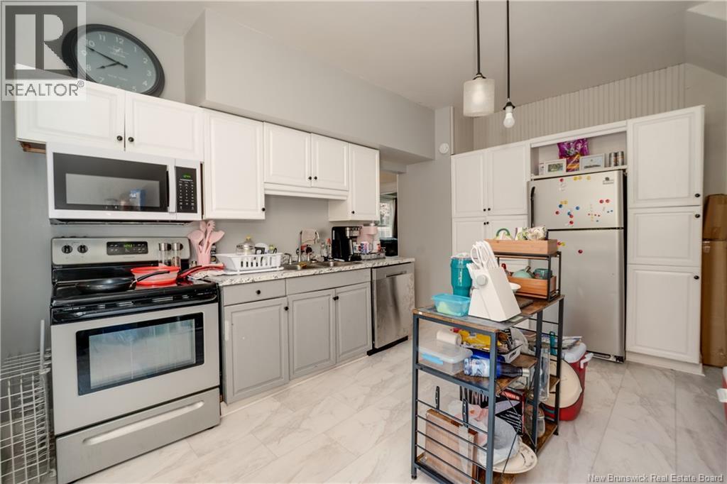 929-931 Amirault Street - 7
