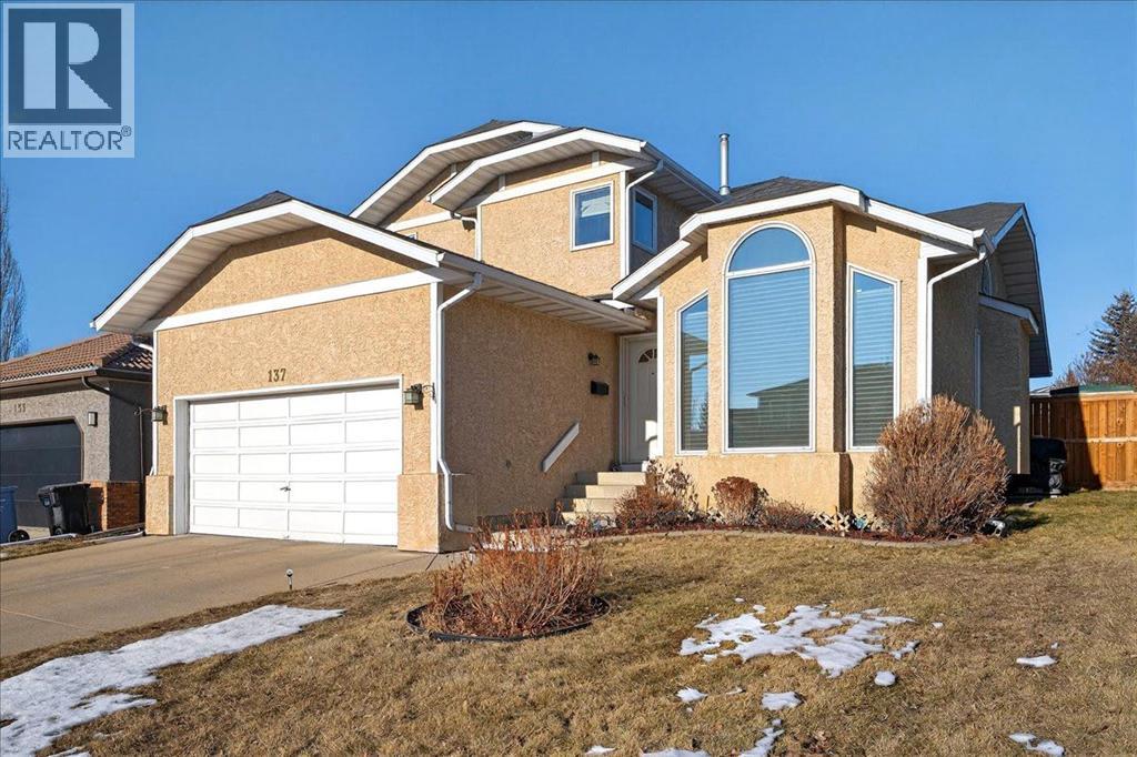 Single Family House for Sale in  Woodbrook Road SW Woodbine Calgary 