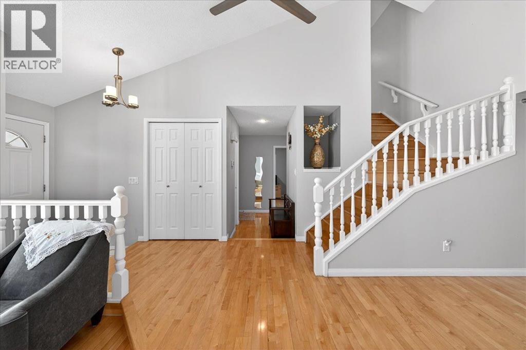 Single Family House for Sale in  Woodbrook Road SW Woodbine Calgary 