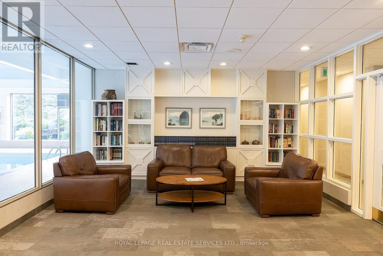 702 - 175 BAMBURGH CIRCLE - Photo 2 of 23, Toronto (Steeles), Ontario