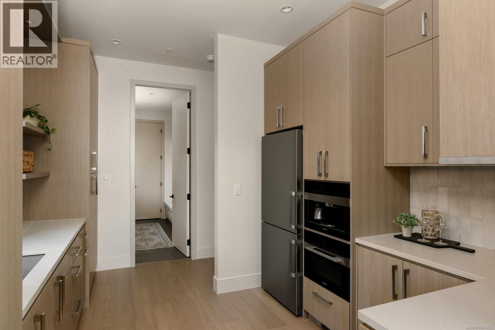 418 LANDS END RD - 18