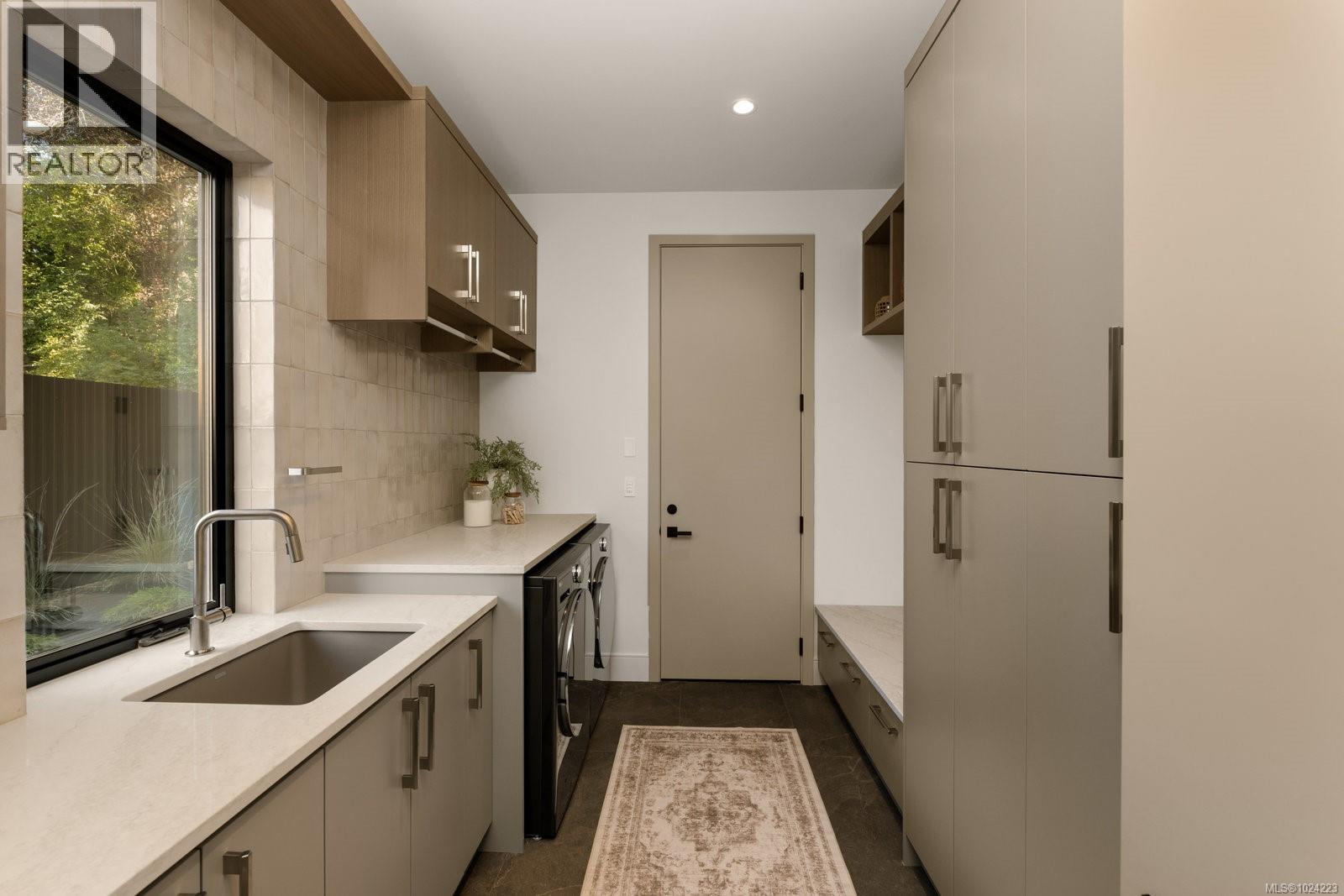 418 LANDS END RD - 20